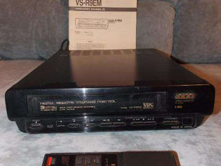 Видеоплеер VHS Akai VS-R9EM