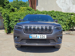 Jeep Cherokee foto 3