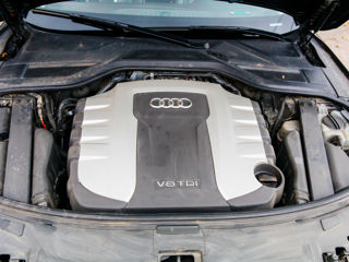 Audi A8 foto 18