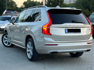 Volvo XC90 foto 3