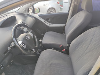 Toyota Yaris foto 6