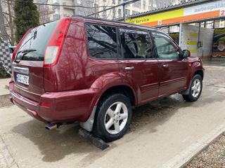 Nissan X-Trail foto 7