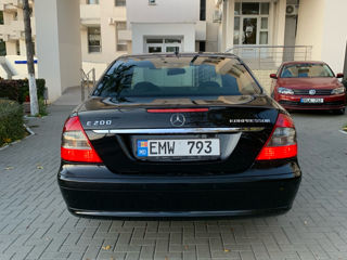 Mercedes E-Class foto 4