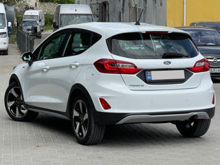 Ford Fiesta foto 5