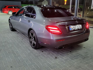 Mercedes E-Class foto 6