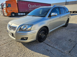 Toyota Avensis foto 3