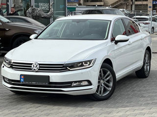 Volkswagen Passat foto 1