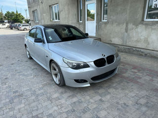 BMW 5 Series foto 4