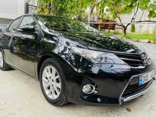 Toyota Auris foto 2