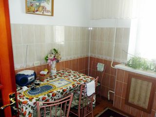 Ciocana, apartament cu 2 odai,Mircea cel Batrin --200 euro foto 2