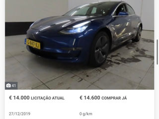 Tesla Model 3 foto 2