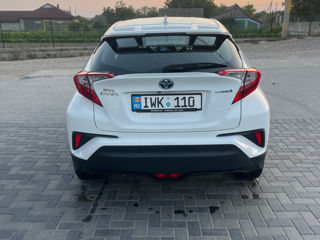 Toyota C-HR foto 5