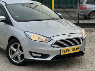 Ford Focus foto 2