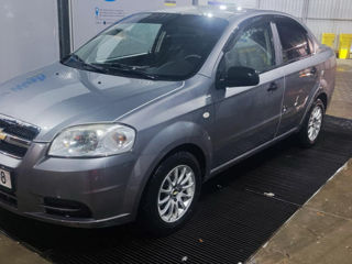 Chevrolet Aveo foto 2