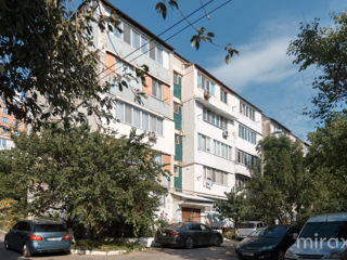 Apartament cu 3 camere, 72 m², Poșta Veche, Chișinău foto 11