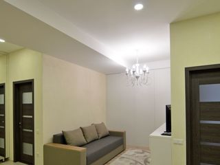 Se oferă spre chirie apartament 2 camere  , Centru  , str. Lev Tolstoi foto 3