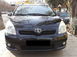 Toyota Corolla Verso foto 8