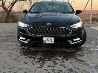 Ford Fusion foto 3