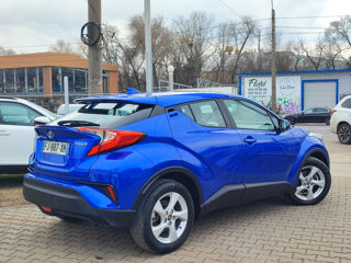 Toyota C-HR foto 6