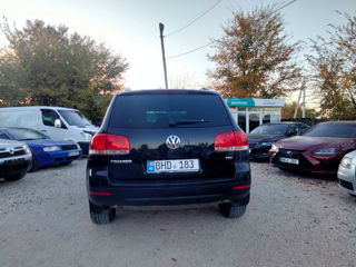 Volkswagen Touareg foto 5