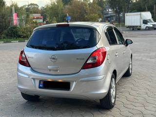 Opel Corsa foto 6