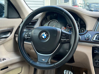 BMW 7 Series foto 11