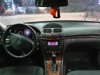 Mercedes E Class foto 7