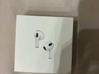 AirPods 3