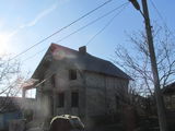 Продаю дом в село.Максимовка 12км. от Кишинева есть свет..вода..газ. дом строил для себя foto 3