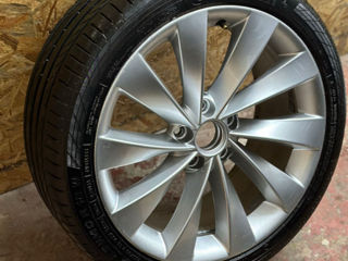 R18 disc cu Anvelopă 5x112 235/40 foto 2