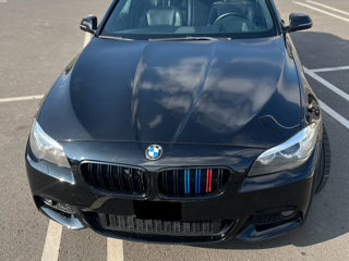 BMW 5 Series foto 2