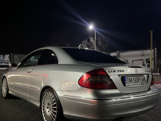 Mercedes CLK-Class foto 5