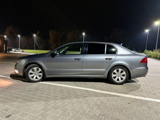 Skoda Superb foto 3