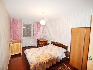 Apartament cu 3 odăi! Telecentru, 74 m2, Seria 102! De Mijloc! foto 2