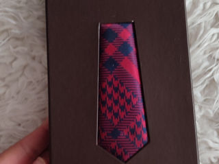 Cravata noua Hugo Boss si Cacharel foto 7