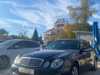 Mercedes E-Class foto 3