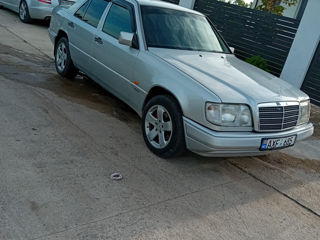 Mercedes E-Class foto 6