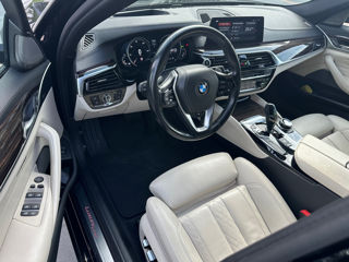 BMW 5 Series foto 3