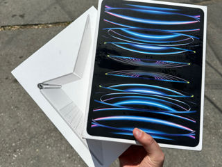 iPad pro 12.9 1TB + magic keyboard! NEW NEW