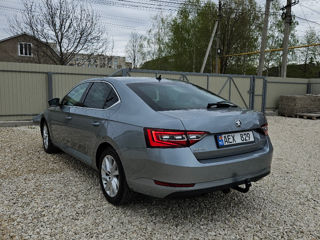 Skoda Superb foto 4