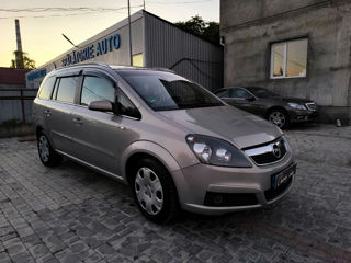 Opel Zafira foto 3