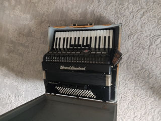 Acordeon royal standart cu 80 de basuri