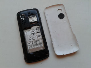Кнопочный телефон LG 2-Sim с зарядкой foto 5
