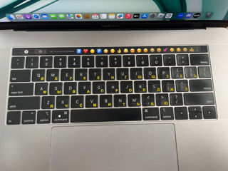 MacBook Pro 2019 Touch Bar foto 3