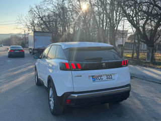 Peugeot 3008 foto 3