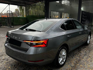 Skoda Superb foto 6