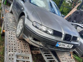 Seat toledo(2002 anul)1.6 benzin,alhambra 1.9 diesel 2003 god foto 3