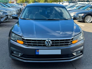 Volkswagen Passat foto 2