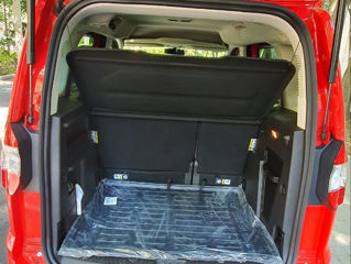 Ford Tourneo Courier foto 16