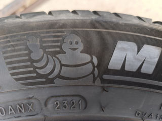 225 55 17, 2021 Michelin vară 90% foto 2